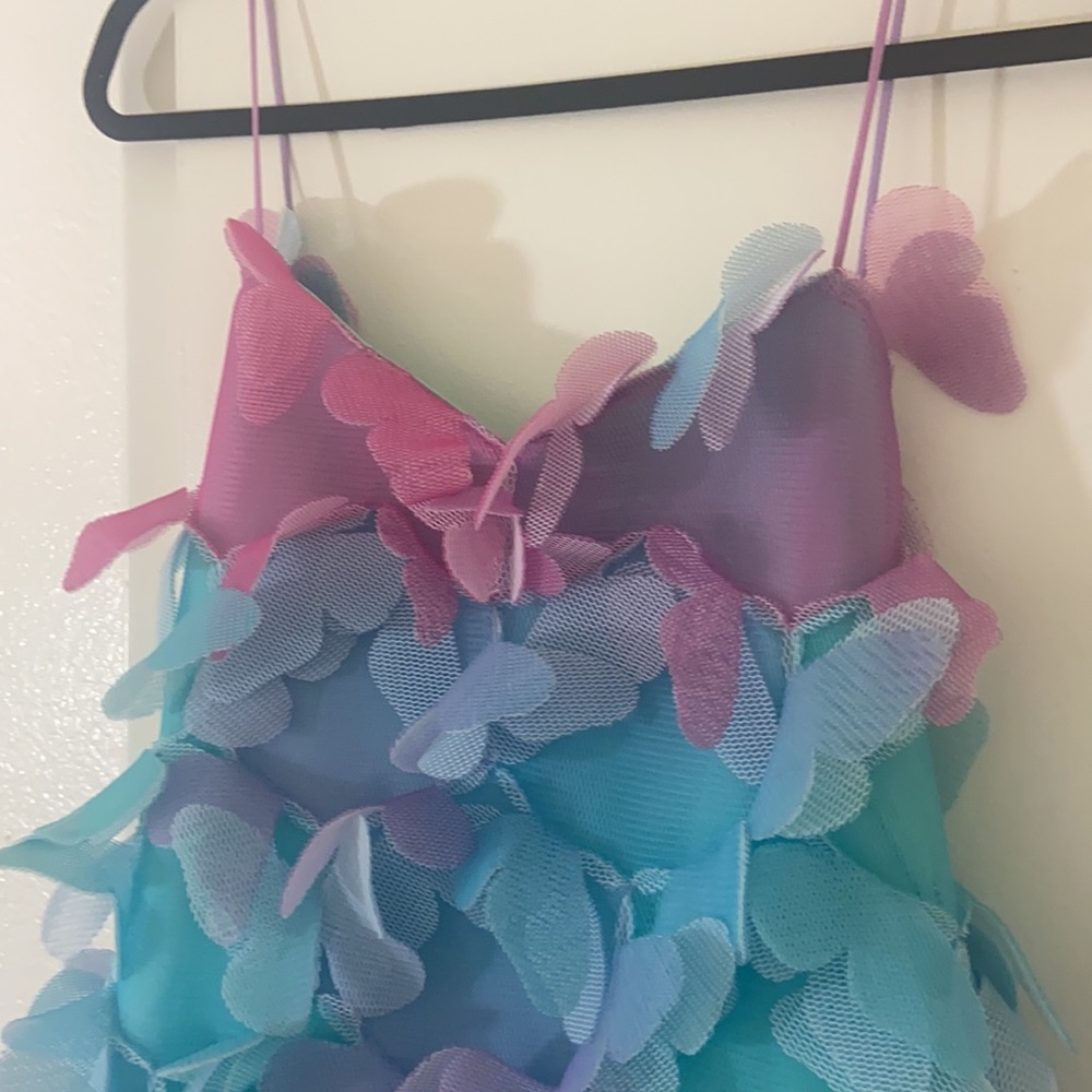 Paskal Butterfly Appliqué Mesh Assymmetrical Dress - Picture 3 of 10